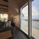 Ny Rorbu Med Fantastisk Havutsikt - Rett Ved Vannet - Inntil 6 Personer *