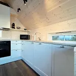 Apartment Ny Rorbu Med Fantastisk Havutsikt - Rett Ved Vannet - Inntil 6 Personer