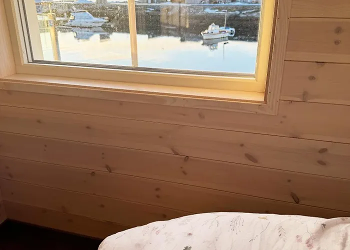 Ny Rorbu Med Fantastisk Havutsikt - Rett Ved Vannet - Inntil 6 Personer * Bronnoysund